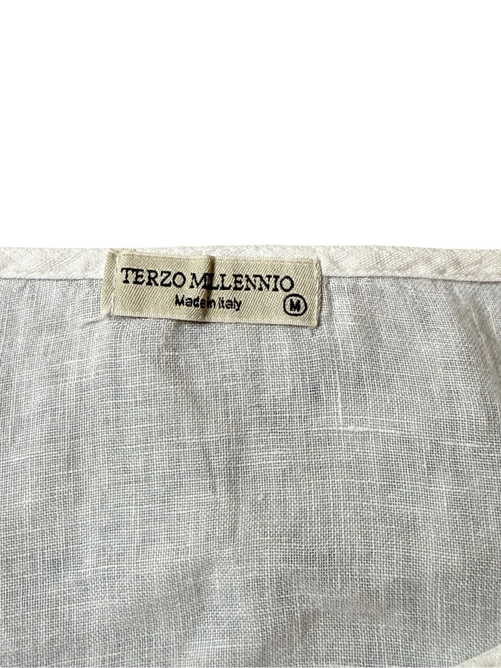 Terzo Millennio White Linen Top M High Low Button Back Tunic Made in Italy Boho - Picture 2 of 4